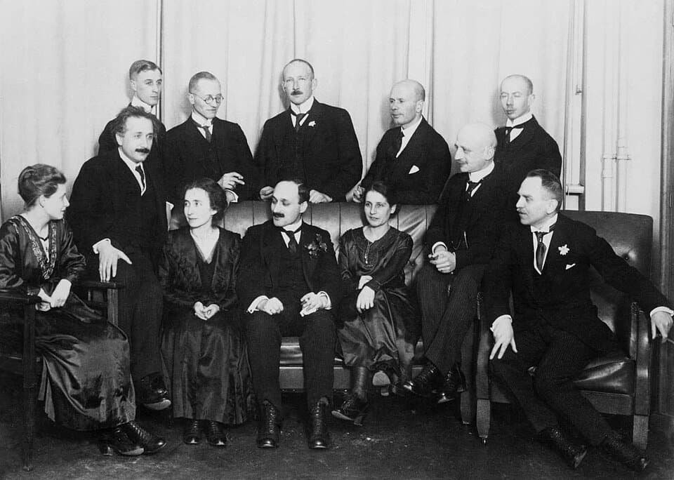 Einstein with other physicists and chemists in Berlin, 1920